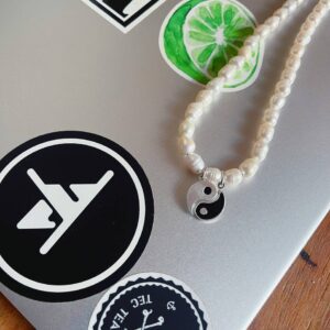 Yin Yang Elevated Pearl Statement